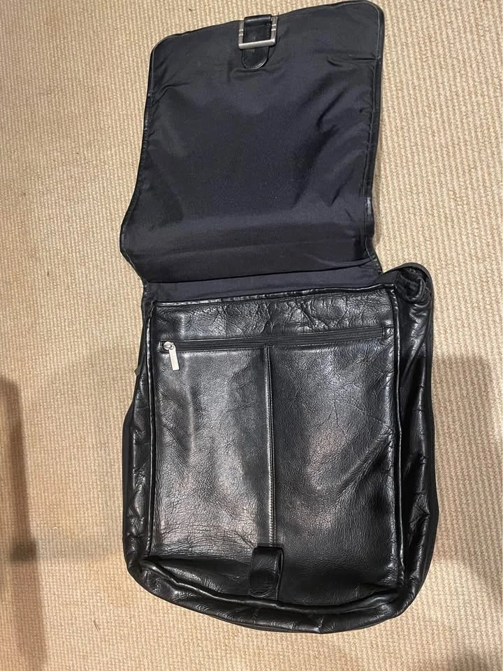 Genuine leather briefcase/ Laptop bag - photo 2