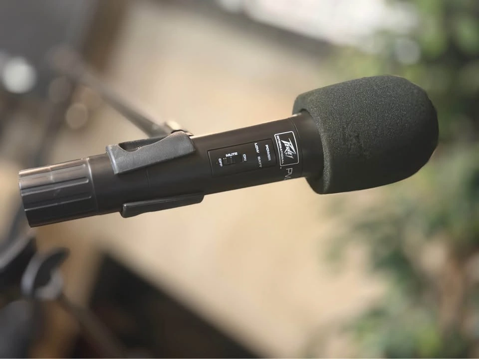 Peavey PViV1 Wireless Mic System - photo 2