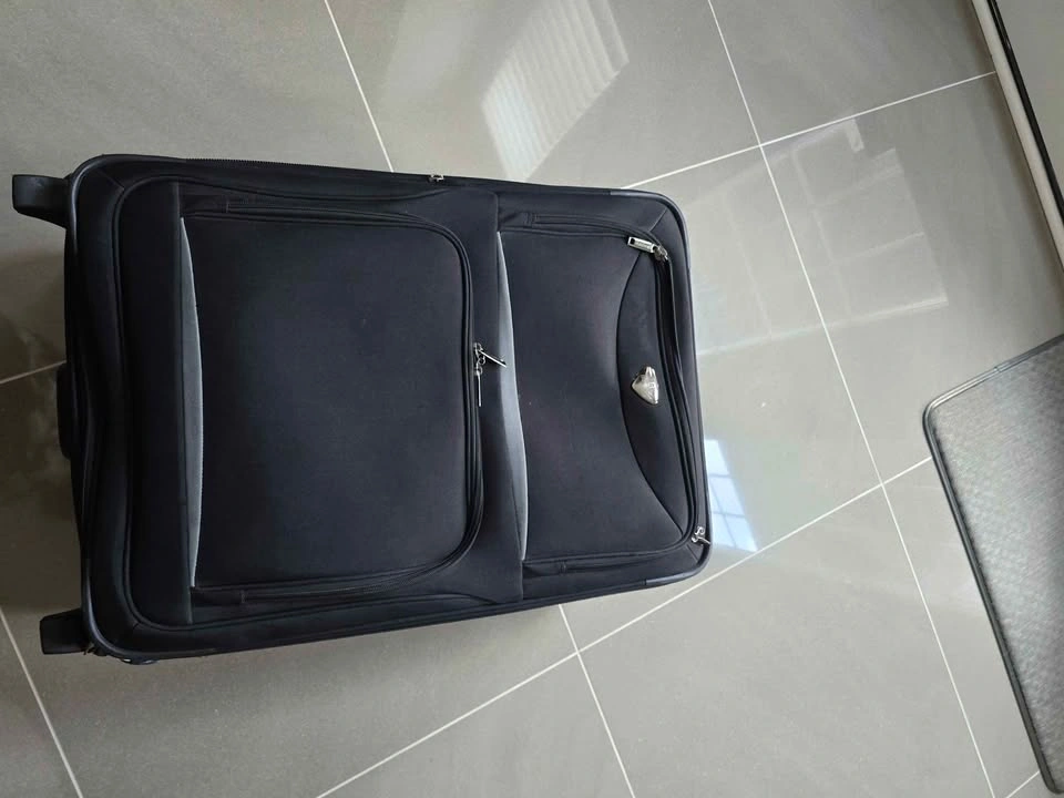 25x17x11 very good condition luggage, 2 wheel - photo 4