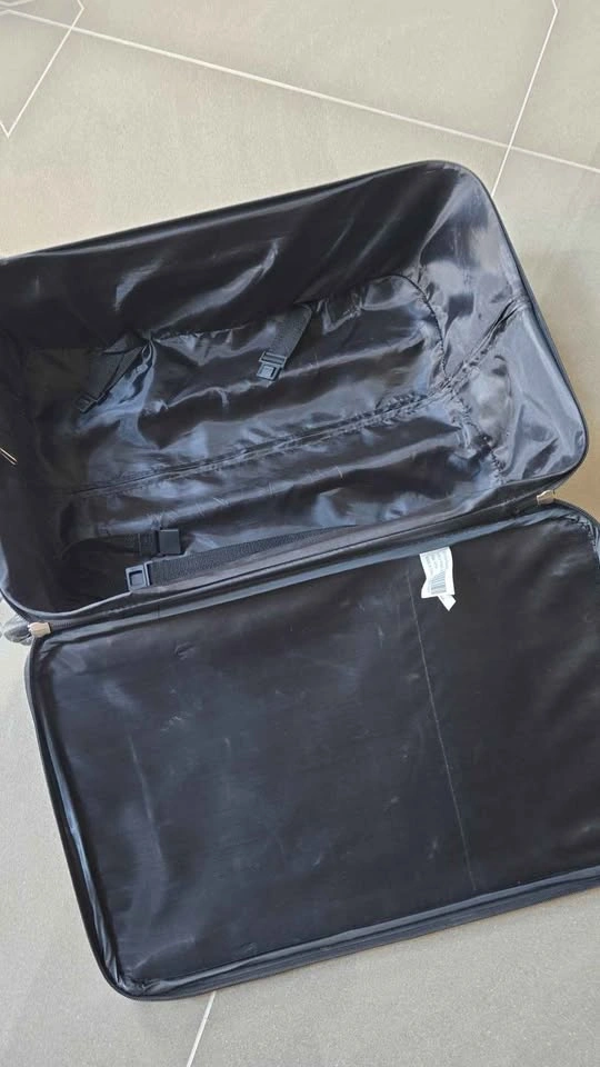 20x13.5x7 inch Carry-on luggage - photo 4