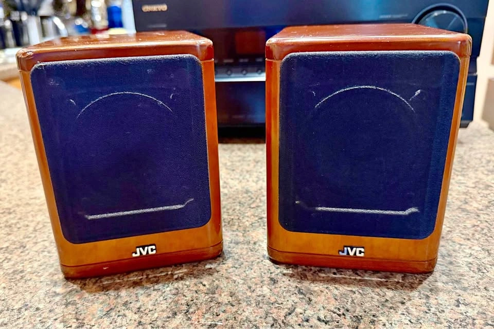 JVC Compact Speaker System