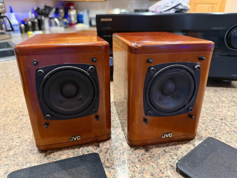 JVC Compact Speaker System - photo 3
