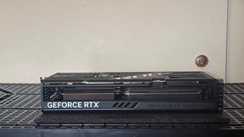 ASUS ROG Strix GeForce RTX 4070Ti Graphics Card - photo 2