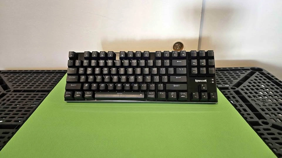 Red Dragon DHARMA K556 TKL Red Switch Wireless Gaming Keyboard