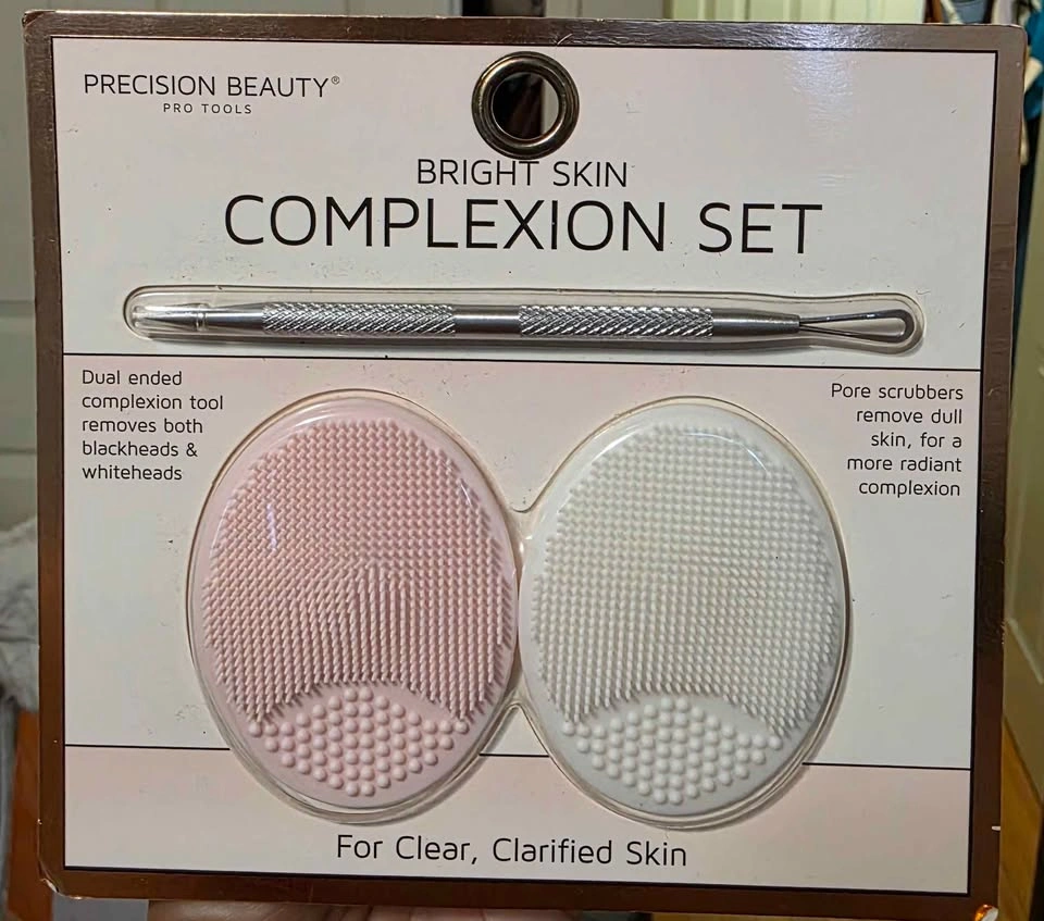 Beauty Bundle: Zoë Ayla Jade Roller, Manna Kadar Lash Set - photo 2