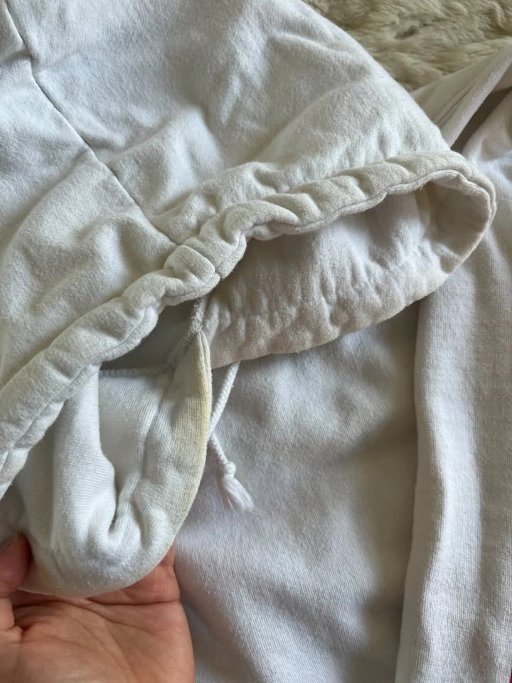 Brandy Melville Christy Flame Hoodie White Red - photo 4