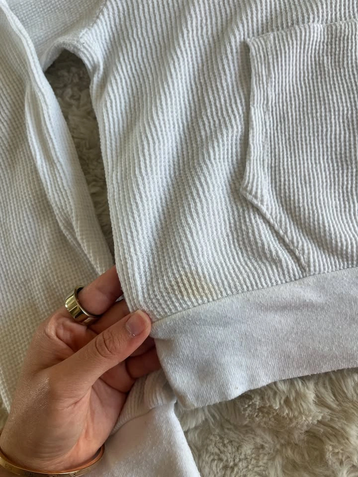 Brandy Melville White Waffle Hoodie - photo 2