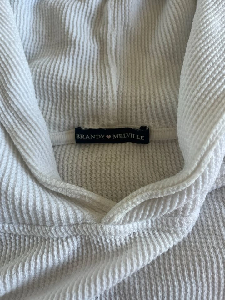 Brandy Melville White Waffle Hoodie - photo 4