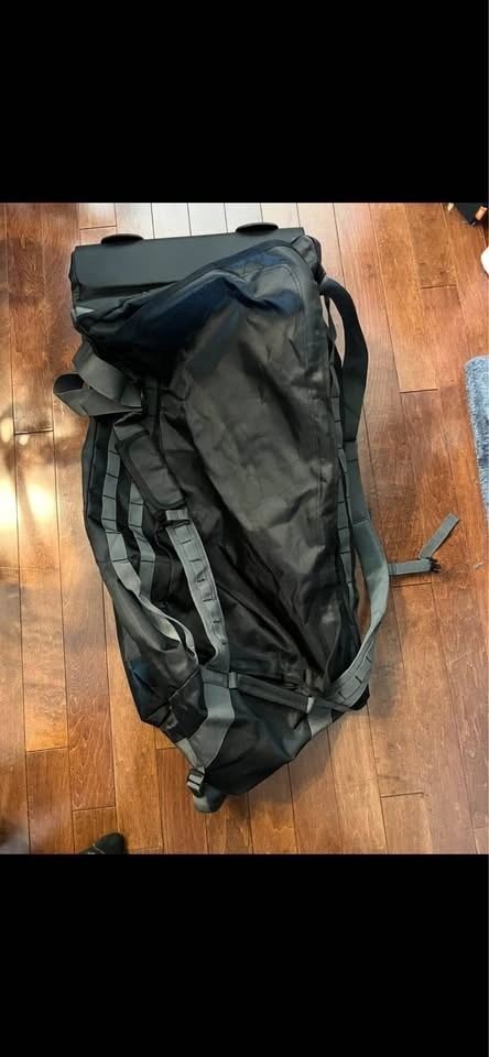 140L Oversized Rolling Duffle Bag - photo 4
