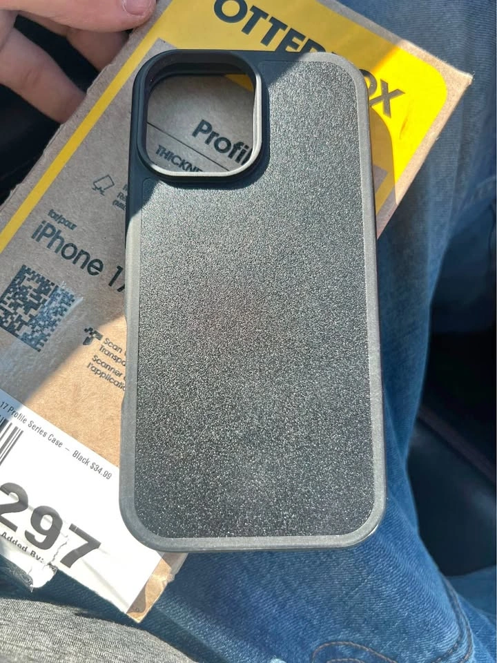 OtterBox Profile Series phone Case for iPhone 17 Black MagSafe N