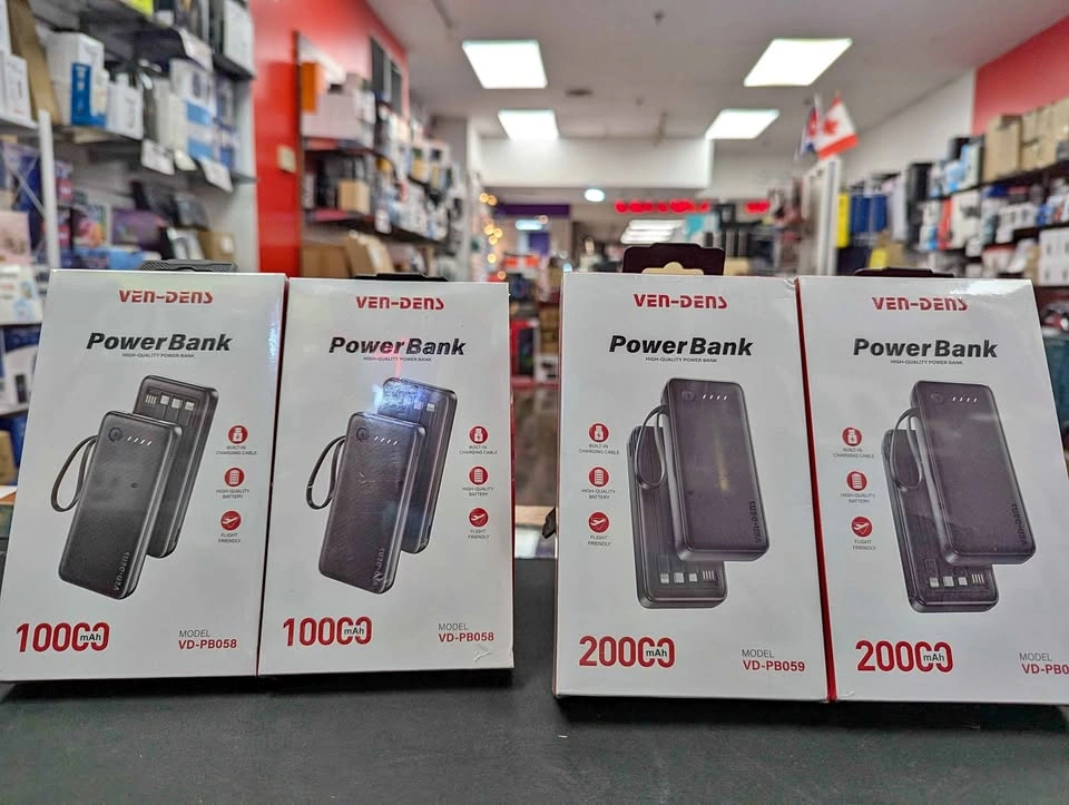 Vendens Fast Powerbank (10000mAh, 20000mAh, Cables Inbuilt)