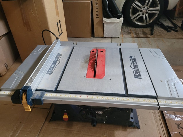 Mastercraft 10-inch Table Saw with Dual Extension Wings