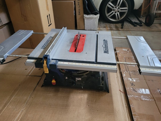 Mastercraft 10-inch Table Saw with Dual Extension Wings - photo 2