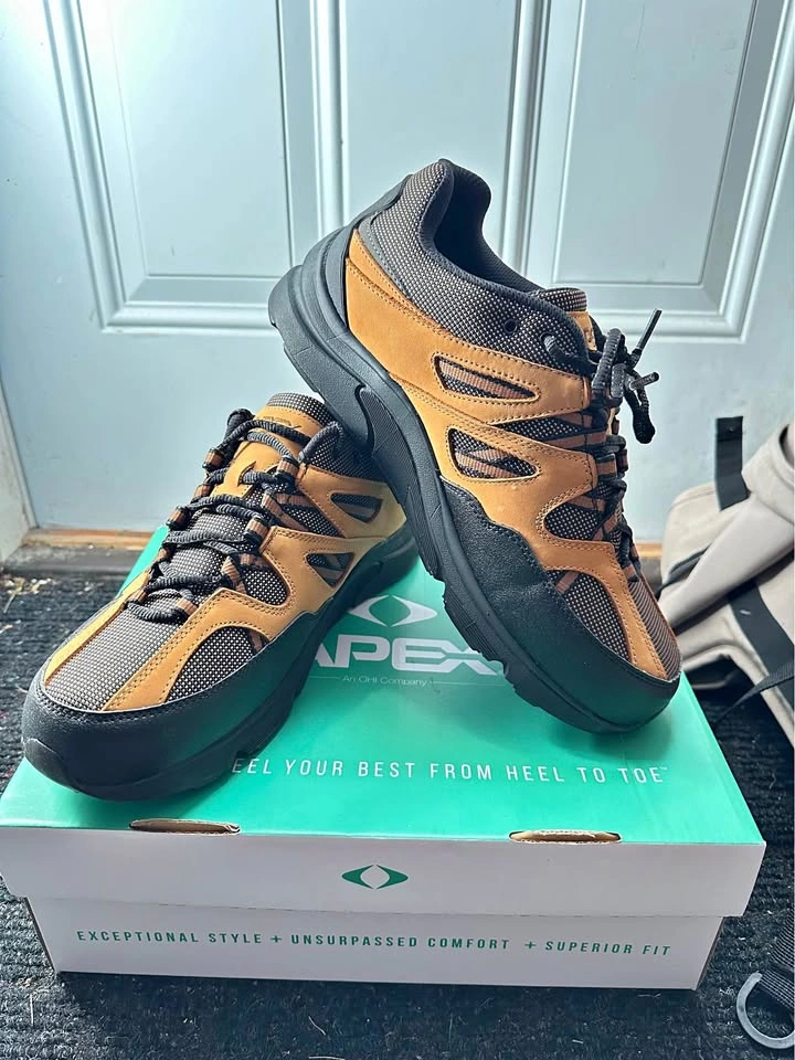 Apex Men's Hiker Shoes Size 10.5 wide