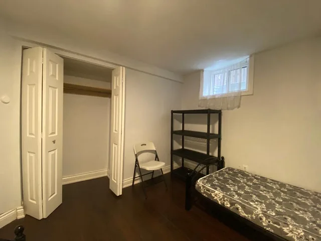 Room For Rent! (female tenant) image indicator(2)