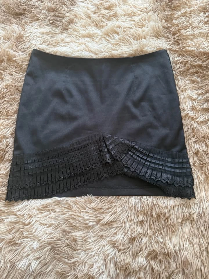Classic Black Mini Skirt - photo 2