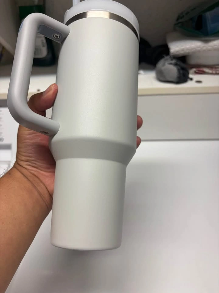 Stanley Quencher H2.0 FlowState 40 oz Tumbler Light GREY - photo 4