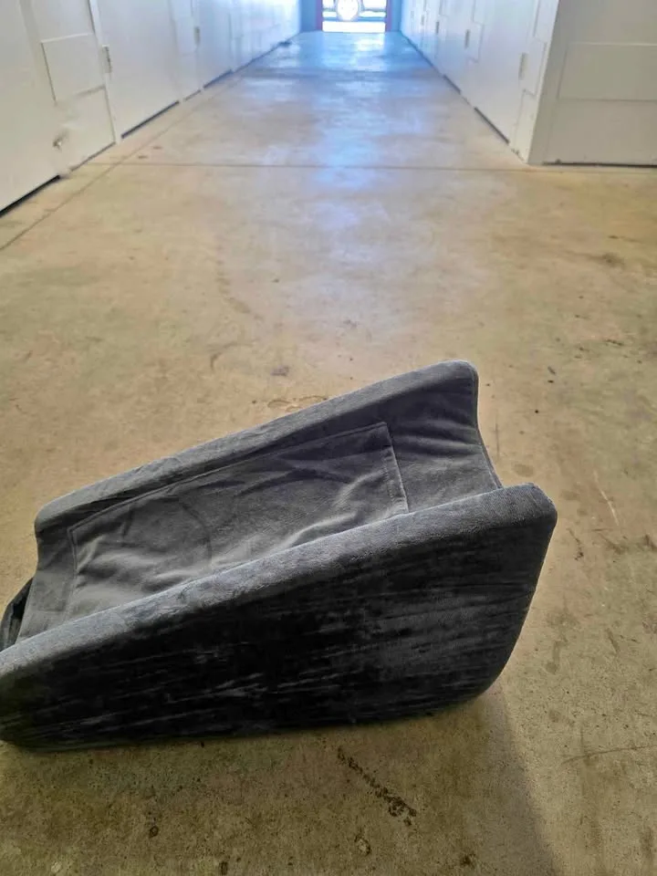 Wedge Pillow thumbnail