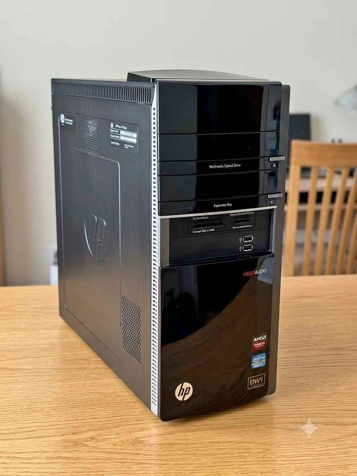 HP Envy i7 Desktop + Dual 23" HP Monitors Setup