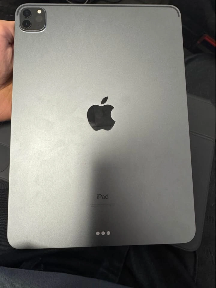 iPad Pro 11-inch M1 – 128GB - photo 2