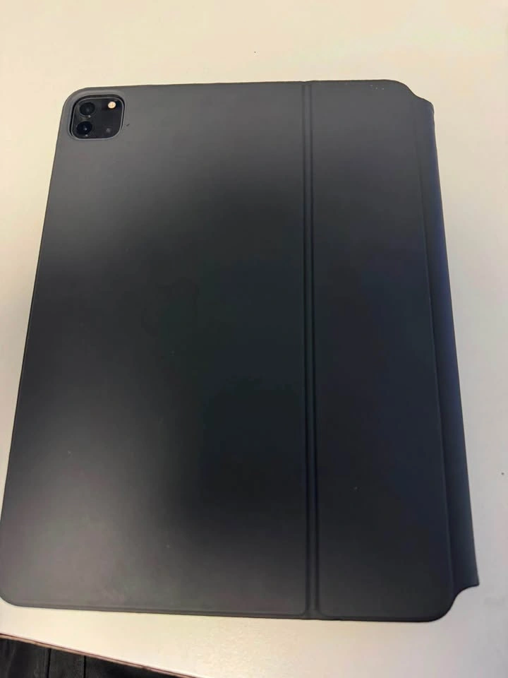 iPad Pro 11-inch M1 – 128GB - photo 3