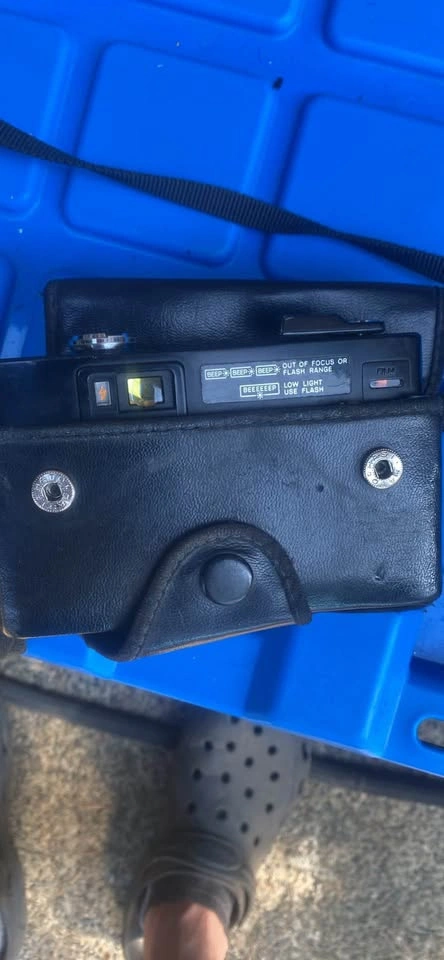 Vintage Camera Lot – Minolta AF-E2 & Kodak Brownie Target Six-16 - photo 3