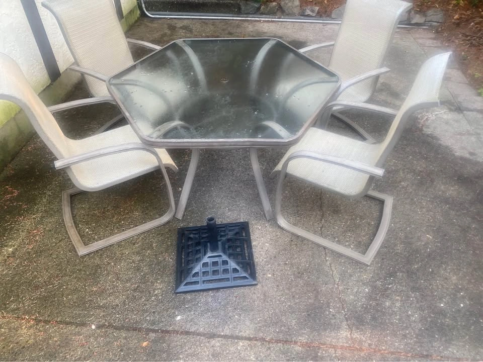 4-Piece Patio Dining Set – Glass Table, 4 Chairs & Umbrella Base - photo 2