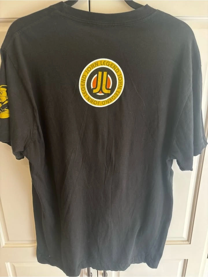 Legend Since 1978 Black Graphic Tee size Large - photo 5