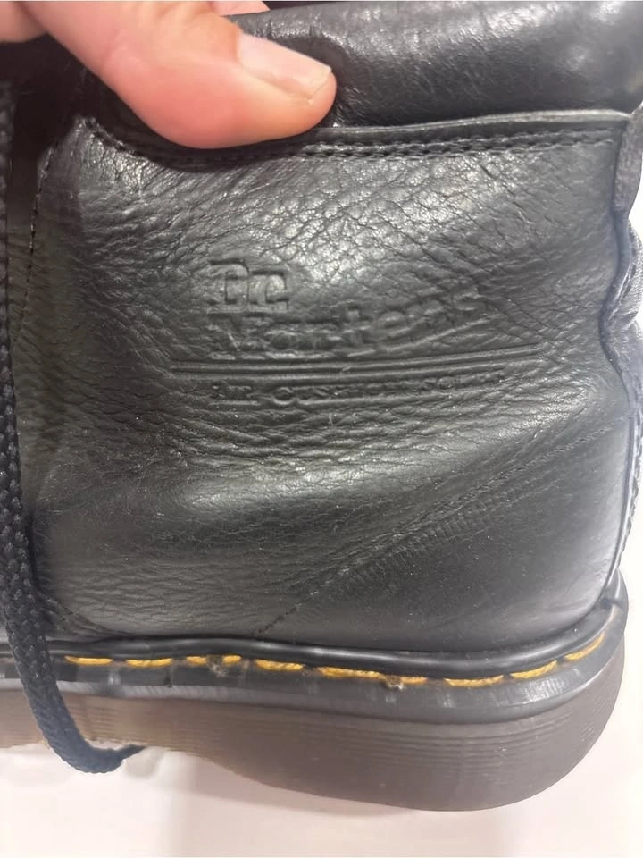 Vintage Dr. Martens AirWair Black Leather Ankle Boots Size 9 - photo 5