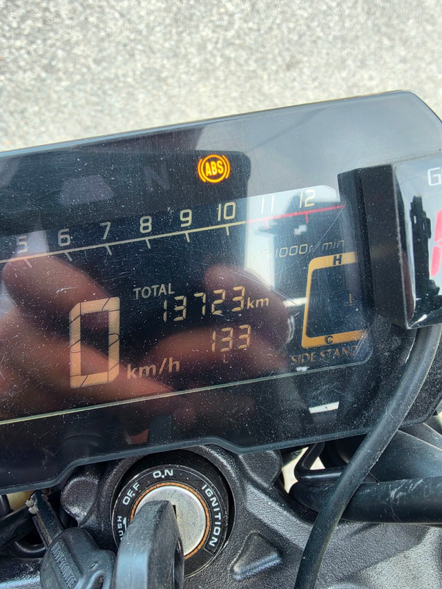 2019 Honda CB300R - photo 2