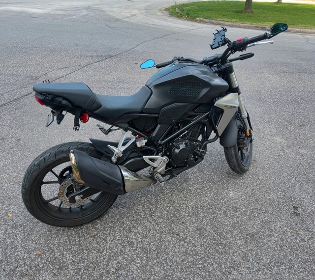 2019 Honda CB300R - photo 4