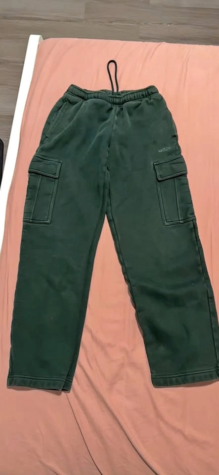 Aritzia Cargo Sweatpants