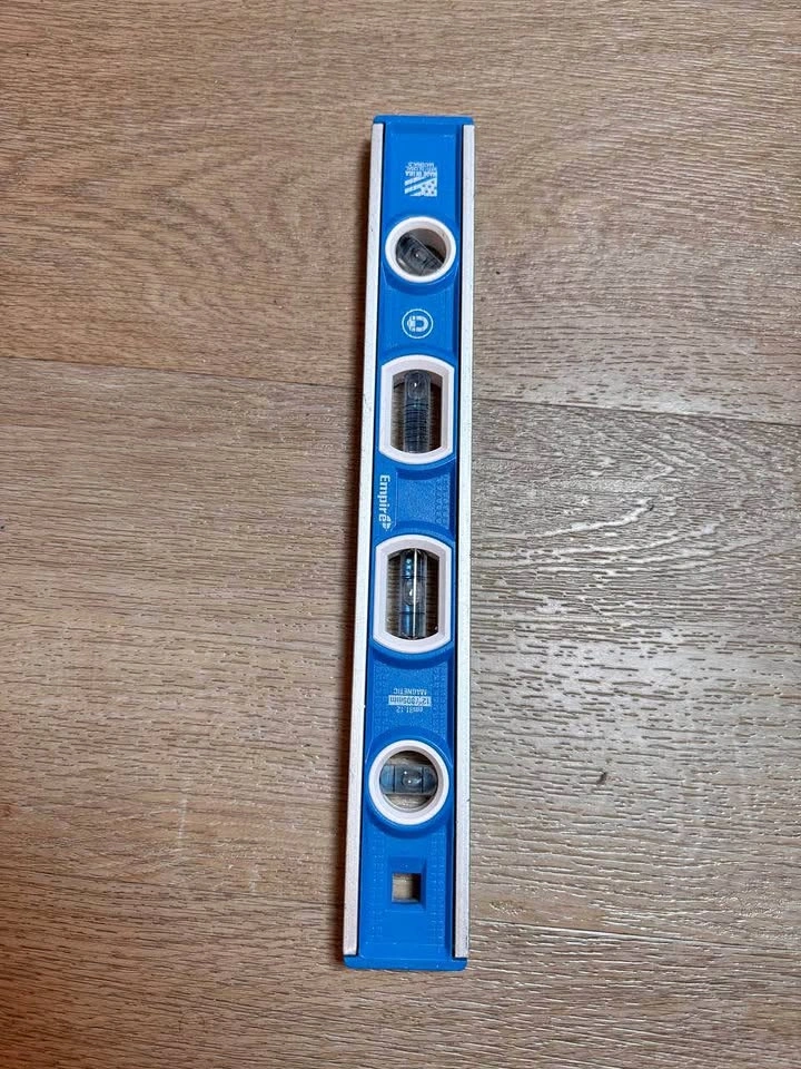 Empire True Blue 12” Magnetic Level