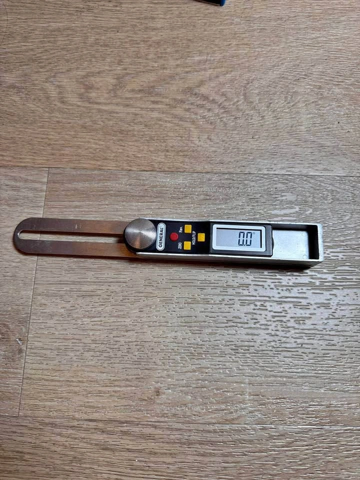 General Tools 828 Digital Angle Finder / T-Bevel