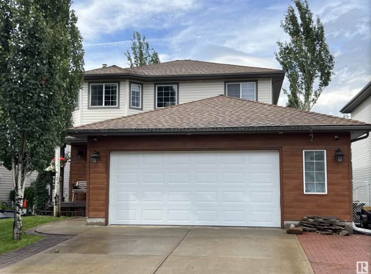 3 Beds 4 Baths - House