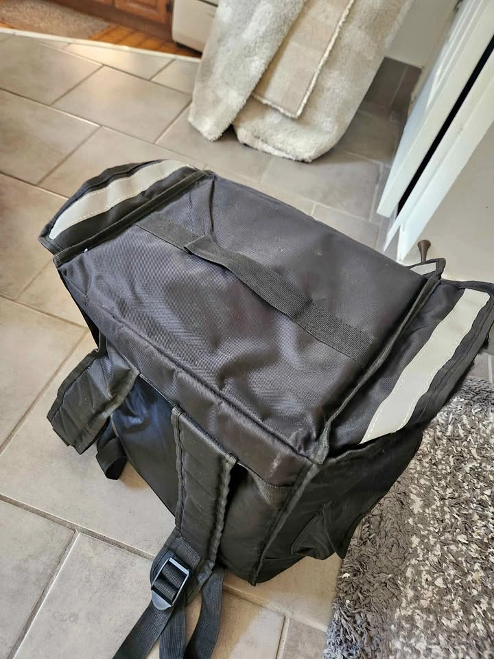 Insulated Food Delivery Backpack – Black