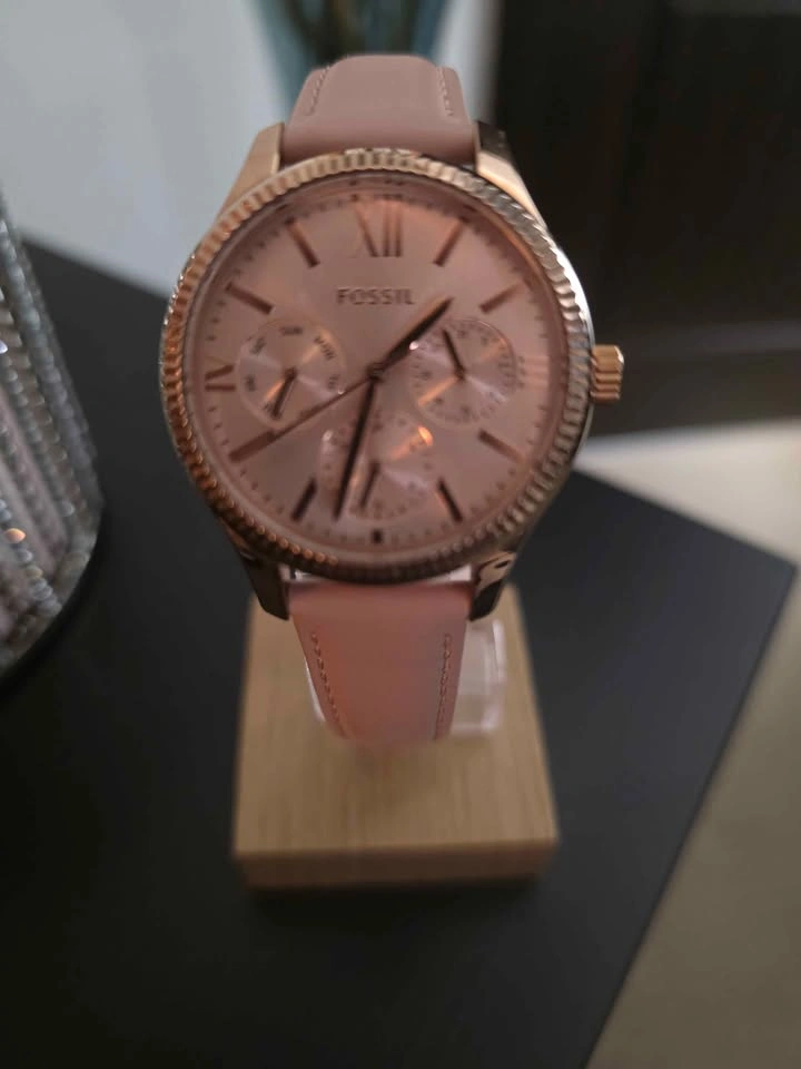 New! Fossil Women's Watch - photo 2
