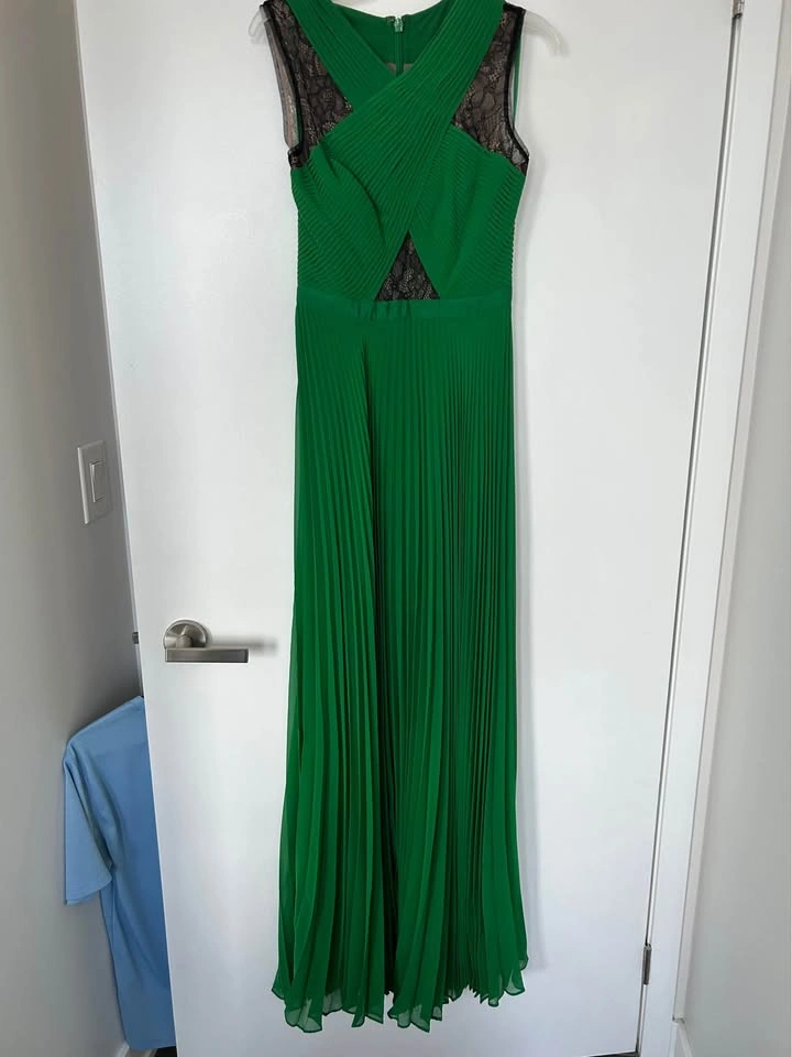 BCBG dress - photo 2