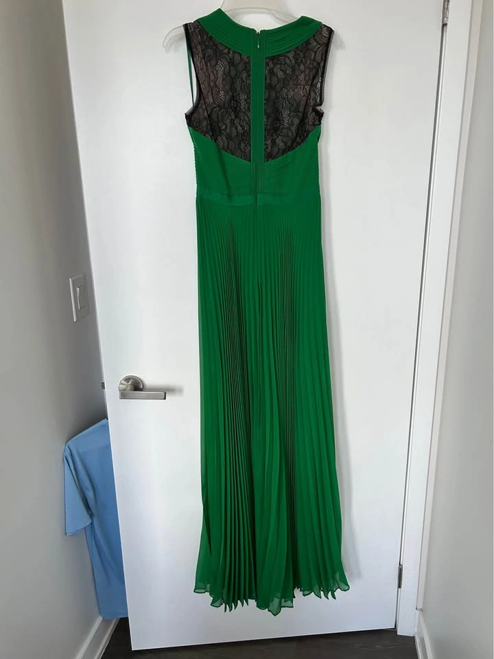 BCBG dress - photo 3