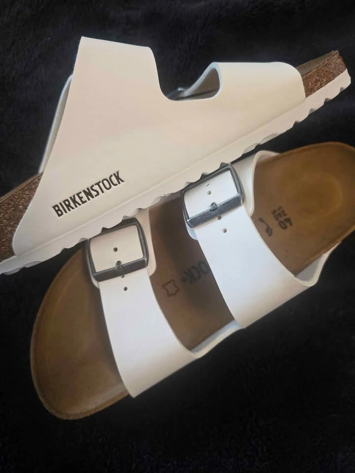 NEW! Birkenstock Arizona Sandals Sz.40 - photo 2