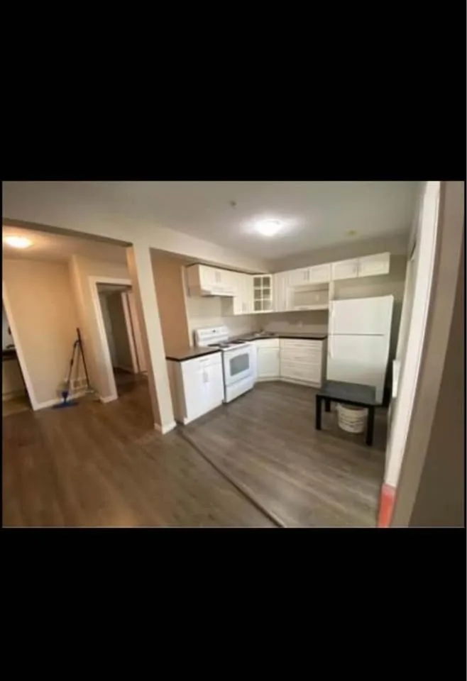 2 Beds 1 Bath - House image indicator(3)
