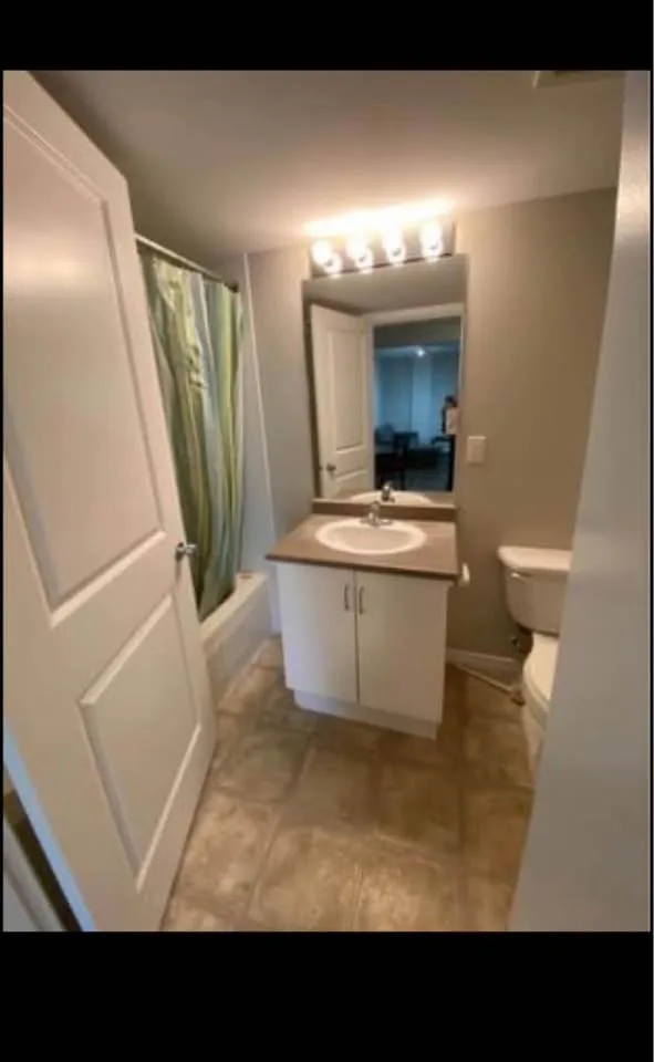 2 Beds 1 Bath - House image indicator(4)