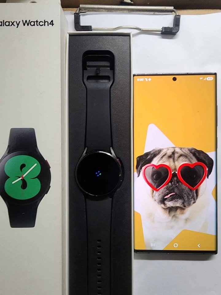 Samsung Galaxy S22 Ultra (Unlocked) + Galaxy Watch 4 LTE Bundle - photo 2