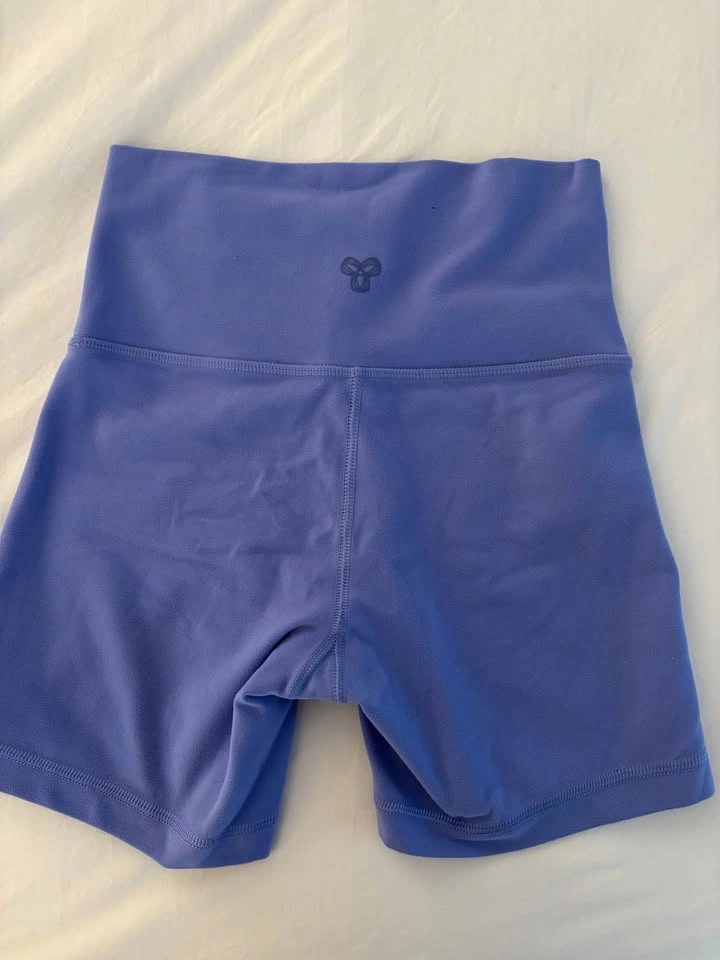 Aritzia TNA Action Set: Swift Bra Small & Atmosphere Shorts XS - photo 5