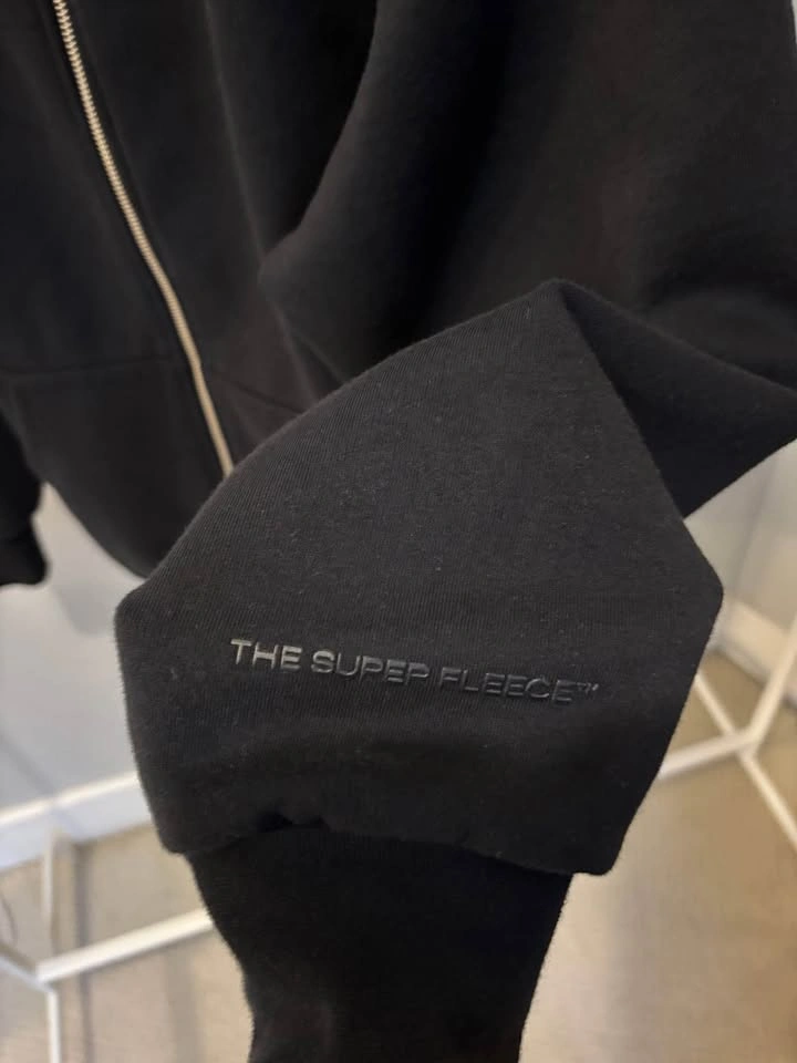 Aritzia- The Super Fleece Zip-Up Hoodie - photo 2
