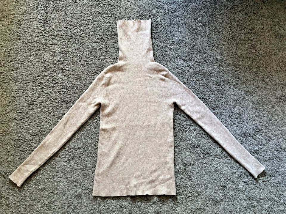 Beige Turtleneck Sweater XS