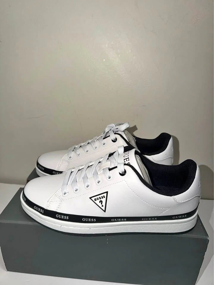 New Guess Men White Sneakers. Size 8 US. Firm price.