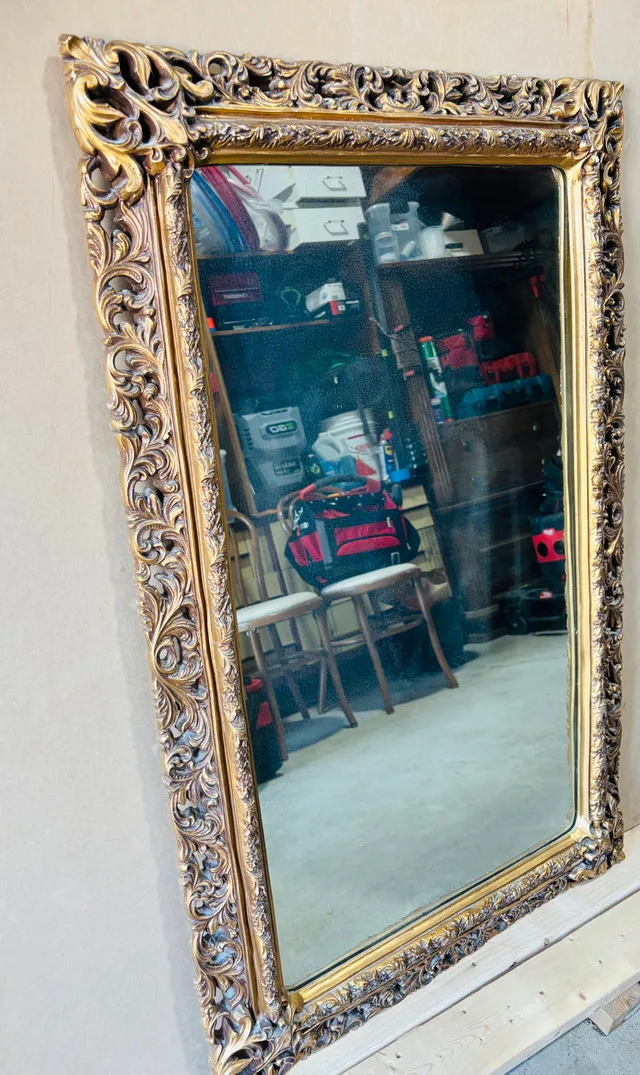 Gold Ornate Mirror image indicator(2)