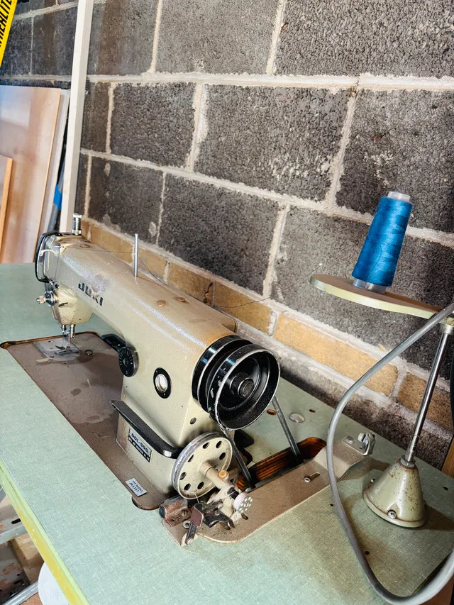 Juki DDL-555 Sewing Machine image indicator(3)