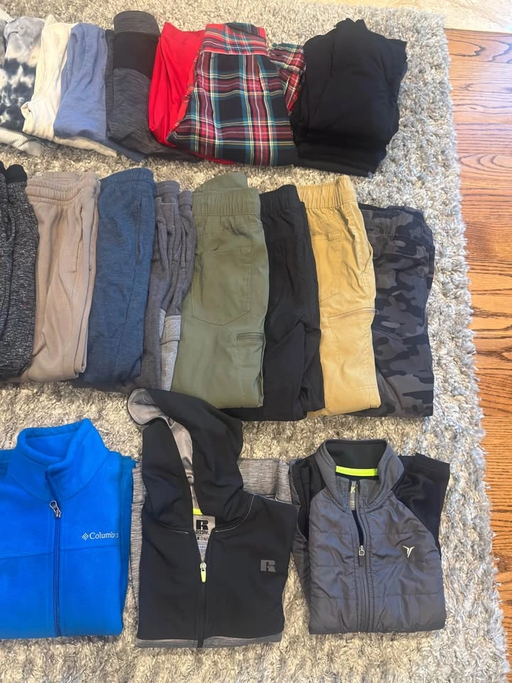 Boys Size 10/12 Fall/Winter Clothes - Over 60 Items - photo 4